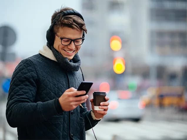 Consumer searching phone numbers on Nigeria PhoneBook